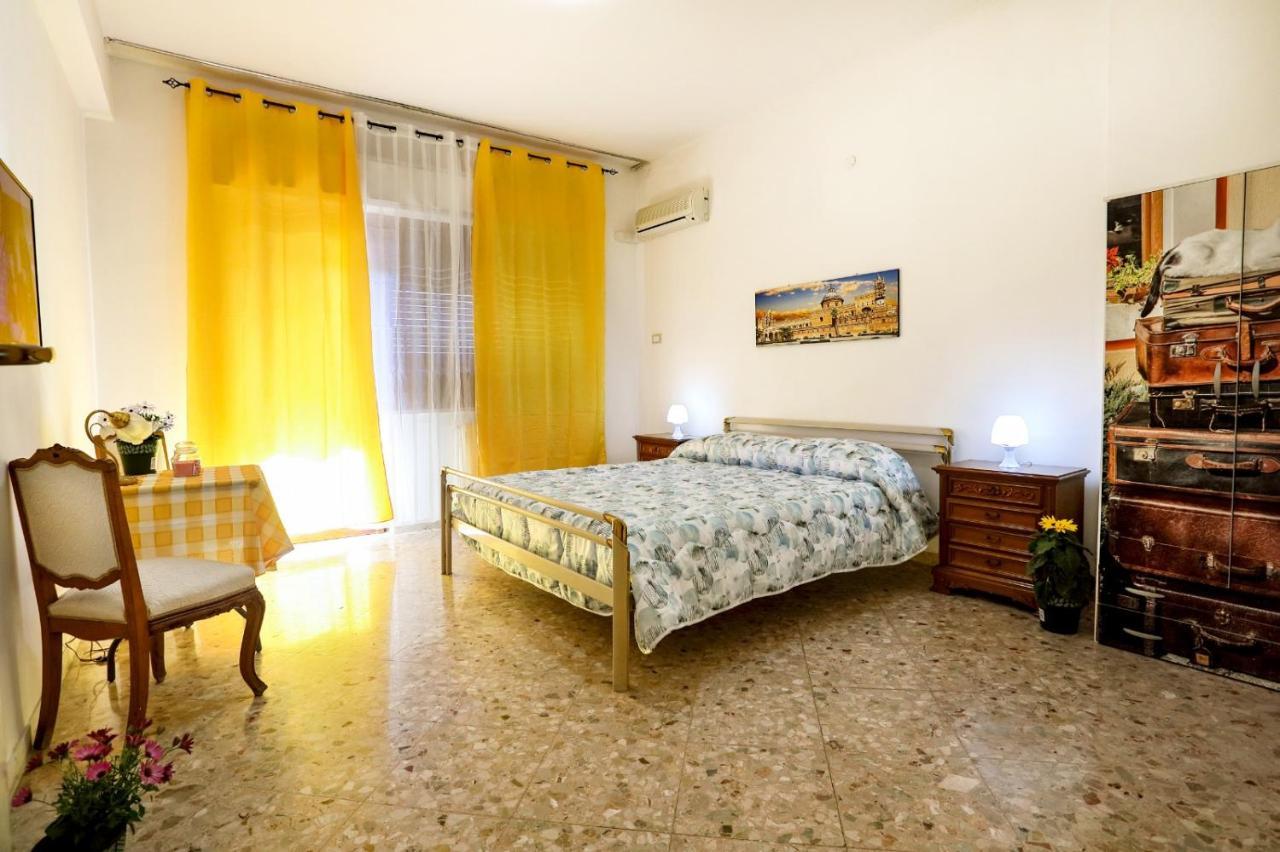 A Casa Di Fra' Bed and Breakfast Παλέρμο Εξωτερικό φωτογραφία